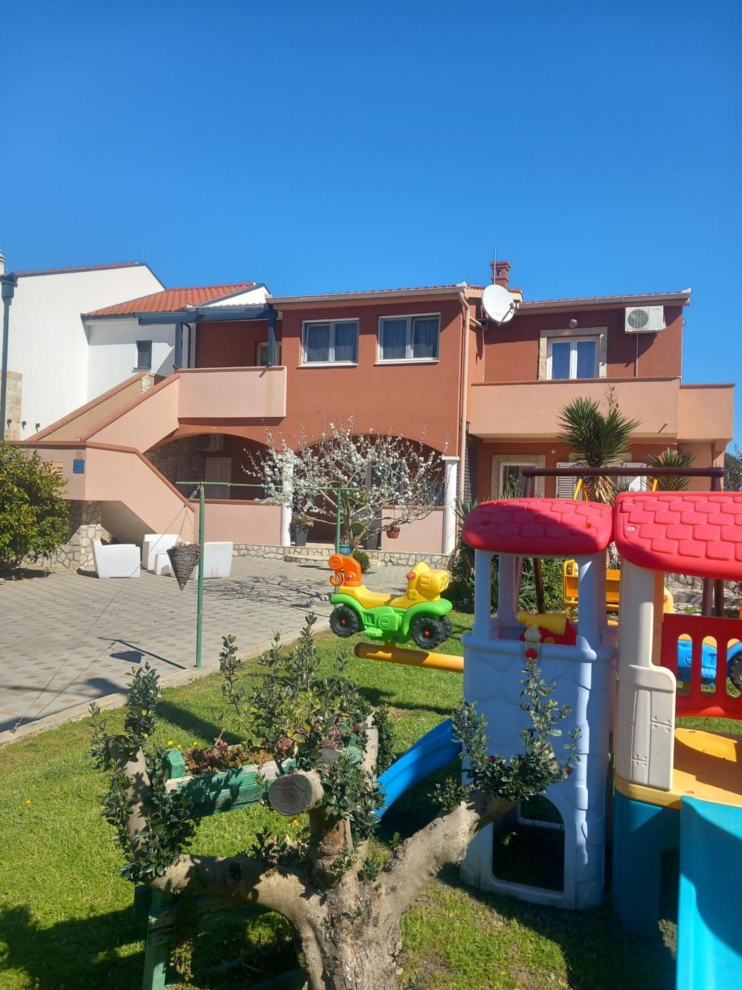 Apartman Ritta Biograd Na Moru Eksteriør bilde